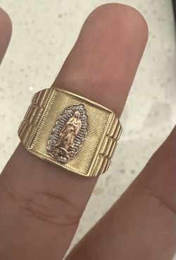 14k Tri Tone Virgin Mary Ring