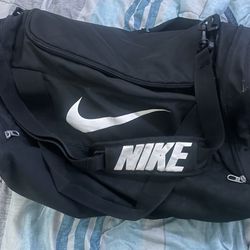 Nike duffle bag 