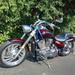 2004 Honda VTX 1300 Custom Paint Candy Apple Looks Like Black Cherry Red