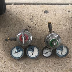 Oxygen Accetlyne Regulators Set