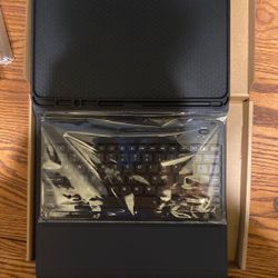 iPad Pro Wireless Keyboard Case