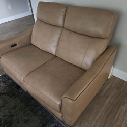 Leather LOVESEAT SEE DESCRIPTION 