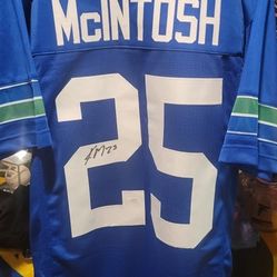 Kenny McIntosh Autographed Jersey 