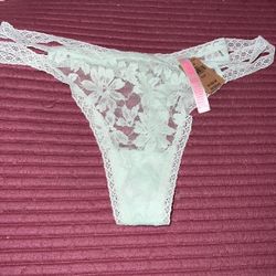 New VS Thongs 