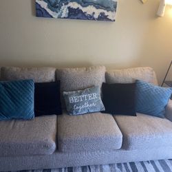 2 Pc Sofa Set.