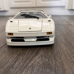 Diecast  1/18 Scale Lamborghini Diablo SV 