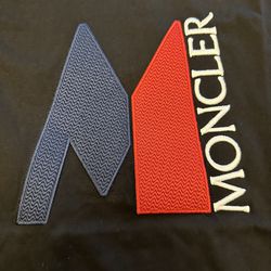 Moncler - Black T-shirt. XL