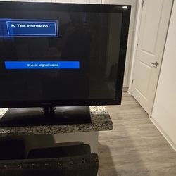 47" TV for Sale $45