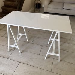 White Lacquered Desk/table