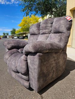 XXL POWER LIFT CHAIR BY JACKSON CATNAPPER