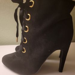 Nutcracker Booties 8.5