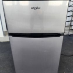 WHIRLPOOL MINI REFRIGERATOR 