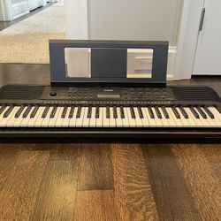 Yamaha Keyboard (Lakeview)