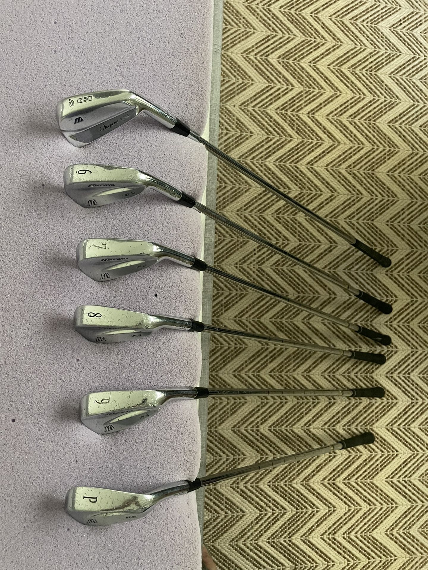 Mizuno MP 23