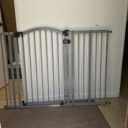Baby Gate with extensions