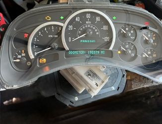 Escalade gauge cluster