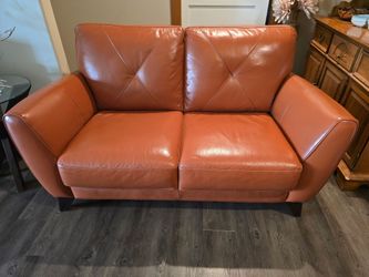 Leather Love seat