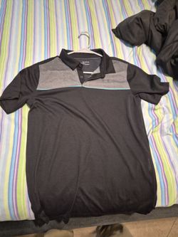 Under armor golf shirt adult S