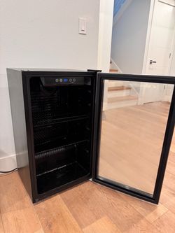 Vremi Beverage Refrigerator and Cooler - 100 to 120 Can Mini Fridge with Glass Door for Soda Beer or Wine - Auto Defrost Drink Dispenser Machine for O