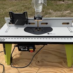 Ryobi Router Table + Skil Plunge Router/bits