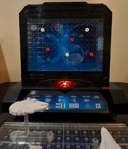 2000 STAR WARS ELECTRONIC BATTLESHIP GAME