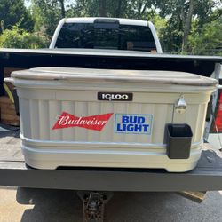 Igloo Party Cooler