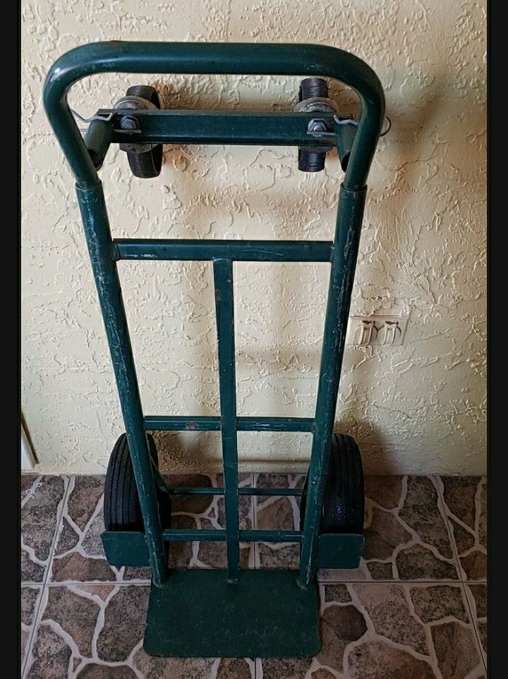 800 lbs. 2in1 HeavyDuty Convertible Hand Truck / Dolly for Sale in