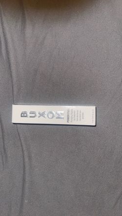Buxom powerful lip treatment