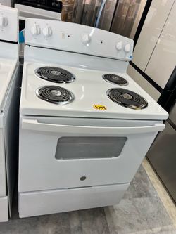 GE White Electric Coil Range Stove
