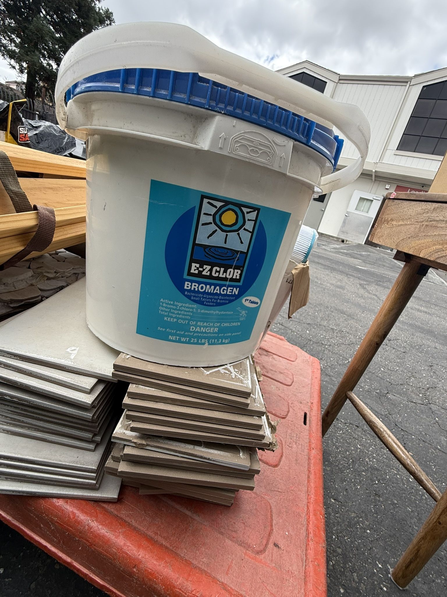 FREE, FREE! Tile, Cement Board, Recessed Lighting Fixtures, Etc