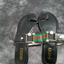 Gucci Slippers Size 8