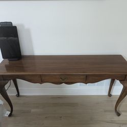 Late 20th Century Vintage Thomasville Table