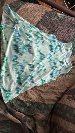 Tek gear activewear shirt