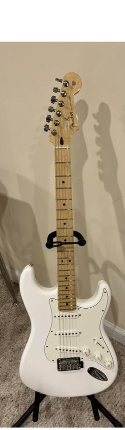 Fender Stratocaster- White