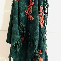 Súper Cute Fringe Bohemian Chic Green Turtle Beach Cover Up Or Scarf