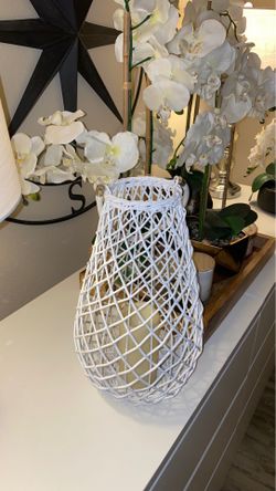 Candle decorative basket