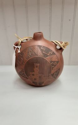 Chris Blackhorse Navajo Pottery- Located in Shelton