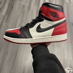 Air Jordan 1 High Bred Toe