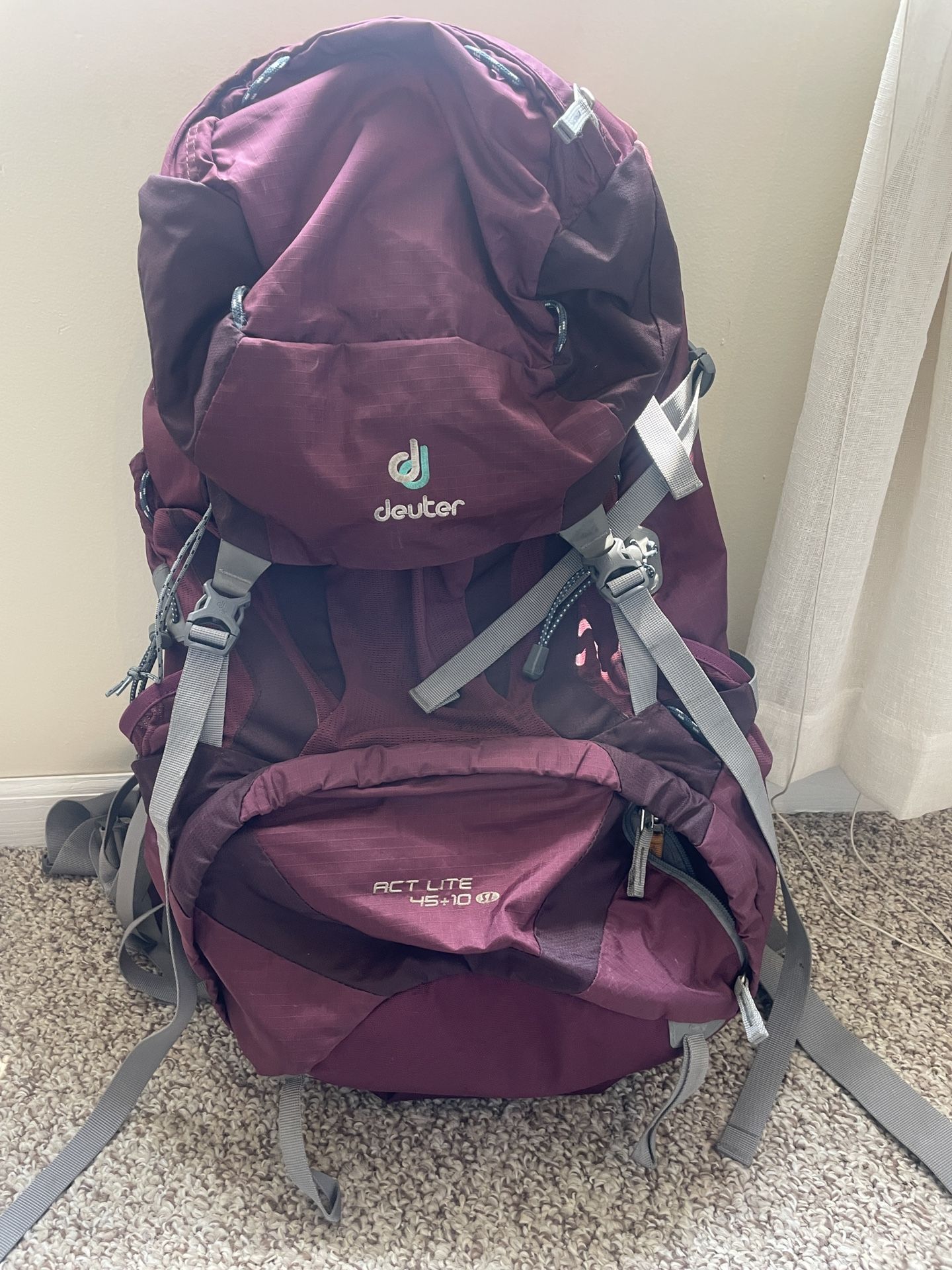 Deuter Women’s Aircontact 45+10 SL pack