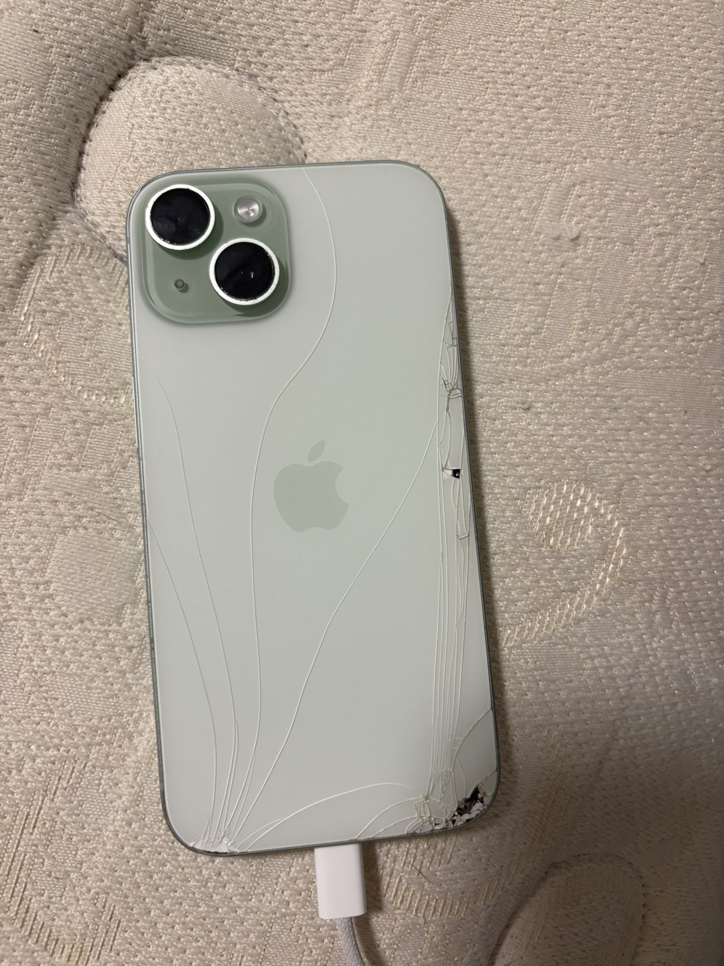 iPhone 15