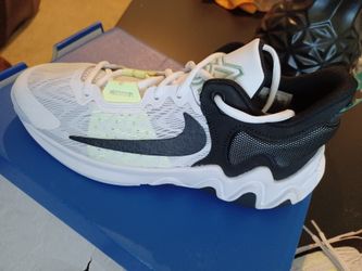 Nike Basketball/Volleyball Shoes