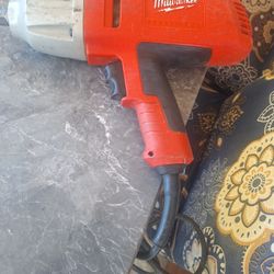INPACTO ELECTRICO MILWAKE