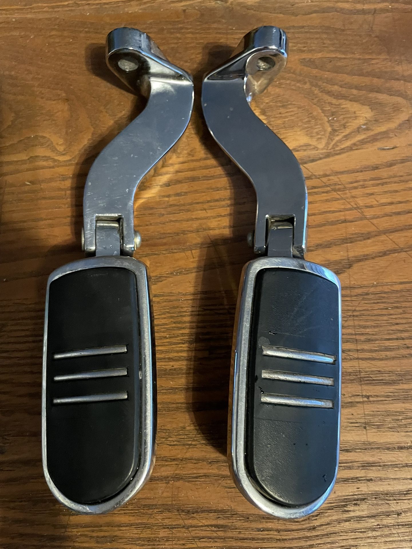 Harley Davidson Street Glide Rear Pegs