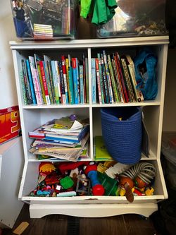 Storage bin for toys and books