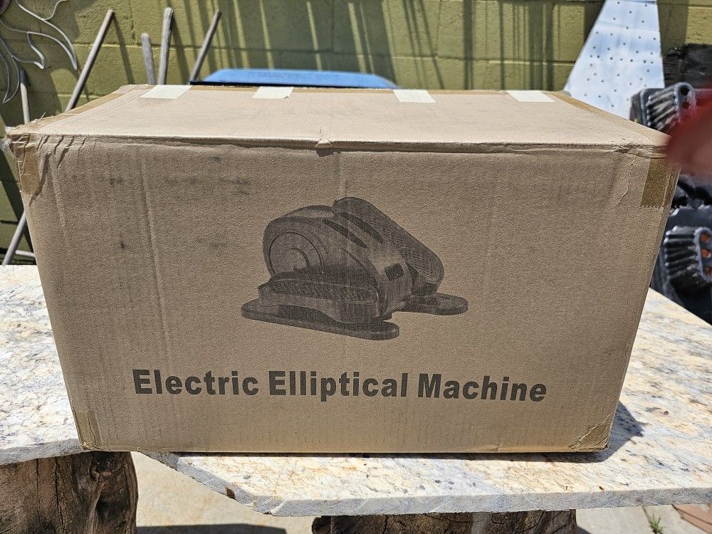 NEW OPEN BOX ELECTRIC ELLIPTICAL MACHINE