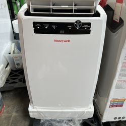 Honeywell Portable Air Conditioner 10K BTU - LIKE NEW Air Conditioner MN10CESWW