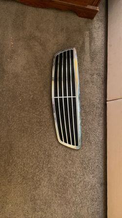 Original Mercedes-Benz grill