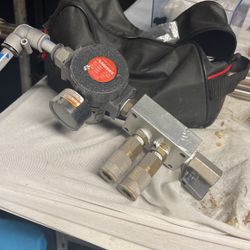 Husky Pressure Regulator 150 PSI Model HDA70703AV