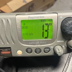 Raymarine Marine Radio RAY49 VHF Mic And Cover Pre Owned Working
