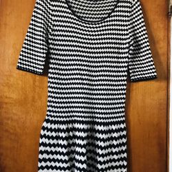 Lg Freshman, Soft Knit Dress - Zigzag Pattern